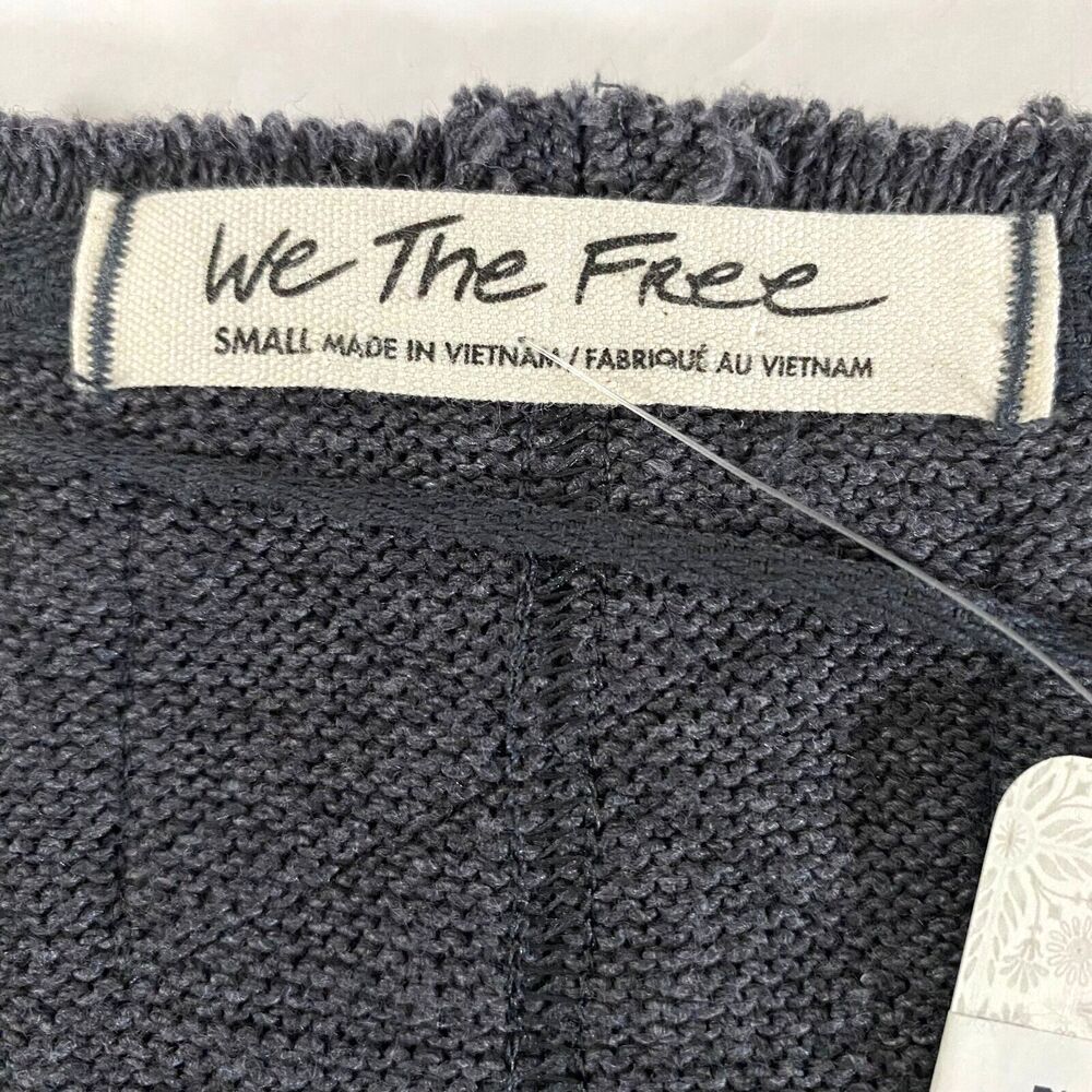 We The Free Like A Boss Tee Womens Size Small Dark Gray Raw Edges Knit NWT - Picture 11 of 16